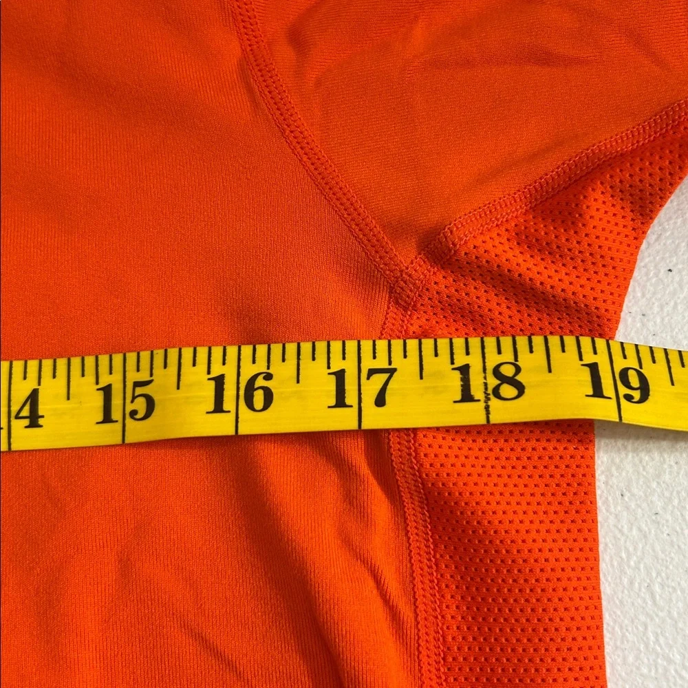 Nike Fit Dry Orange Half-Zip Pullover Lightweight Shirt‎ Jacket  Size Small